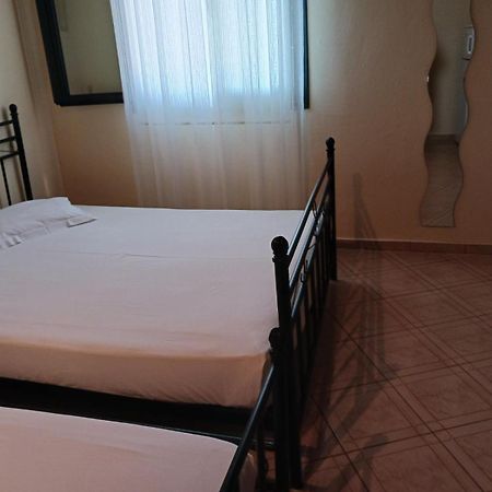 Janis Castle Apartment Himare Exterior photo